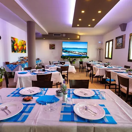 فندق مبيت وإفطار Il Santo - Restaurant & Swimming Pool أودجانو لا كييزا