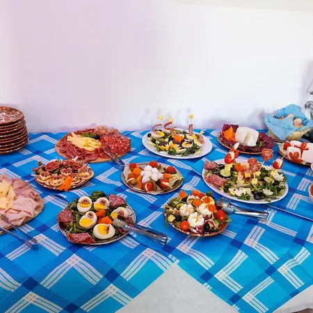 Il Santo - Restaurant & Swimming Pool فندق مبيت وإفطار أودجانو لا كييزا