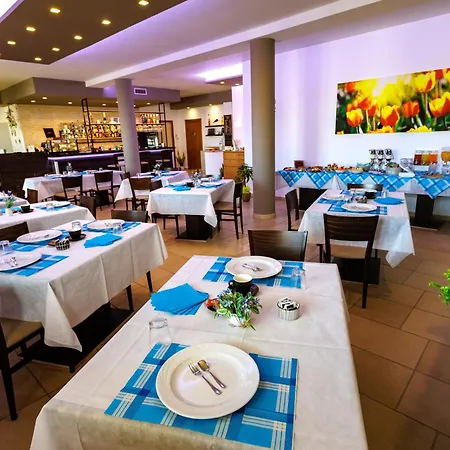 Couette-café Il Santo - Restaurant & Swimming Pool